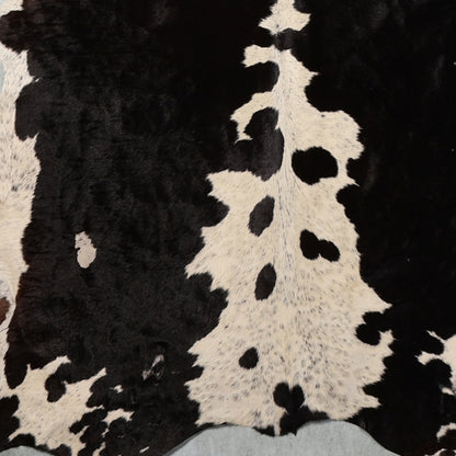 Standard Nguni Hide - Black & White | BGD4921 | 1.7m x 1.9m