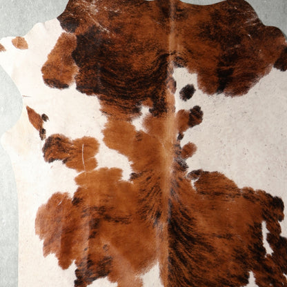 Standard Nguni Hide - Reddish Brown Brindle & White | BGS2742 | 1.8m X 2.3m